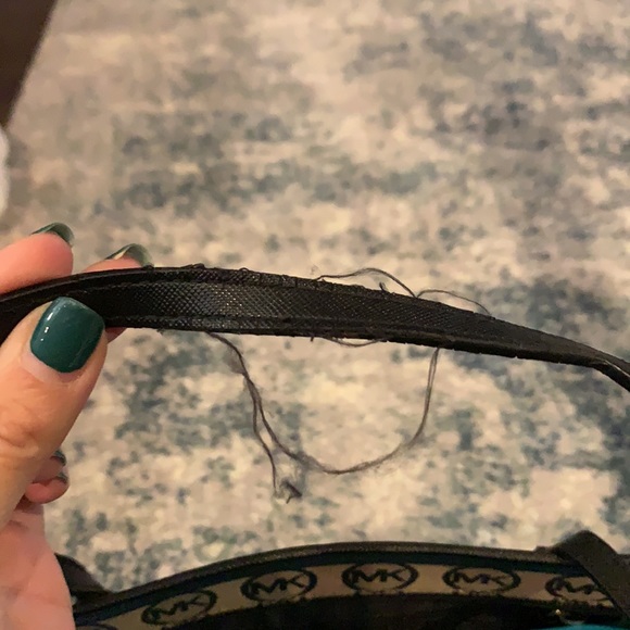 GUC MICHAEL KORS purse - Picture 9 of 10